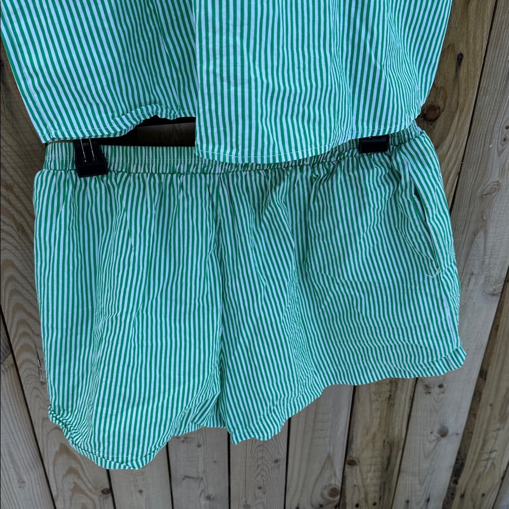 Lisa Says Gah Green and White Striped short set - Picture 10 of 10